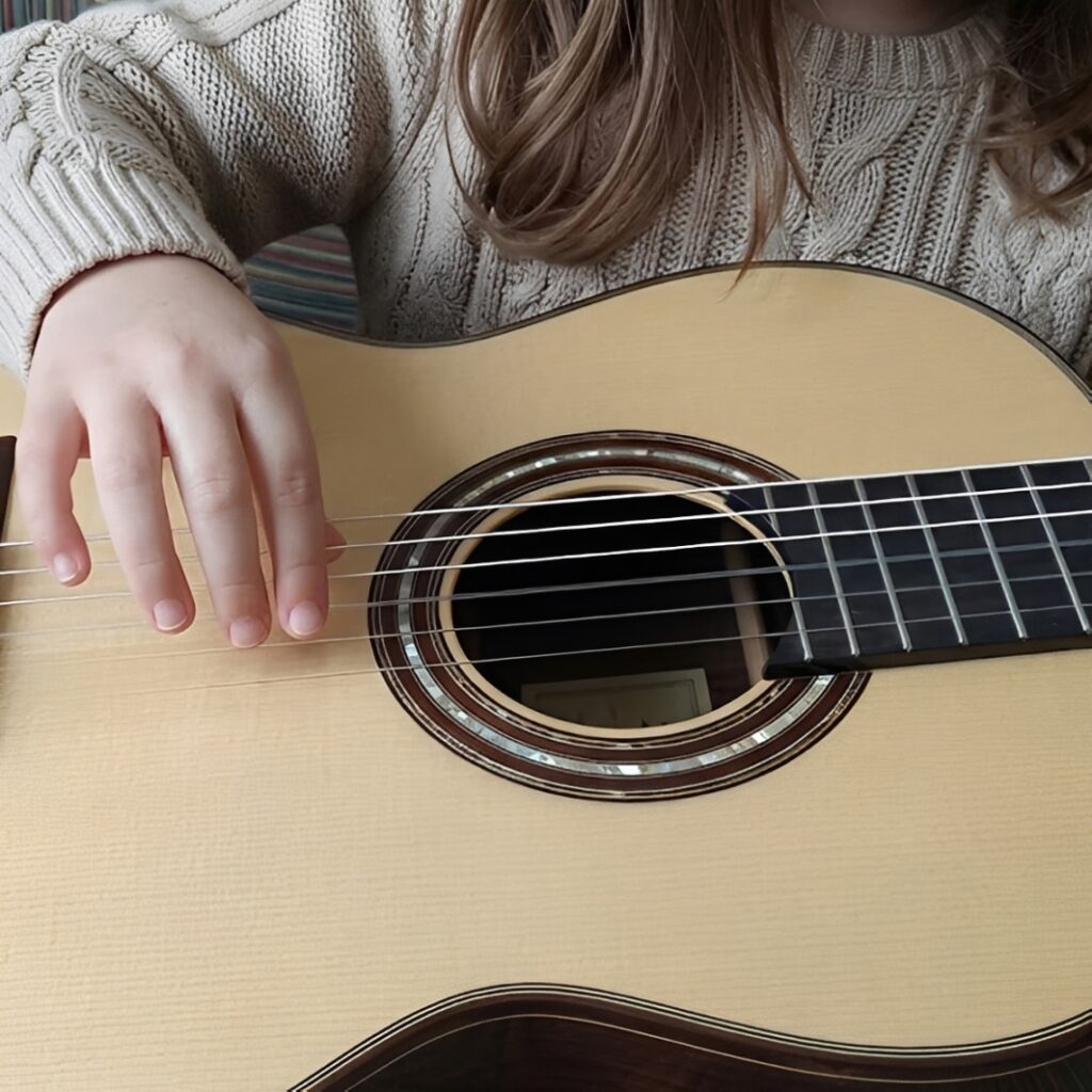 01-chitarra-bimbi corsi di chitarra classica per bambini
